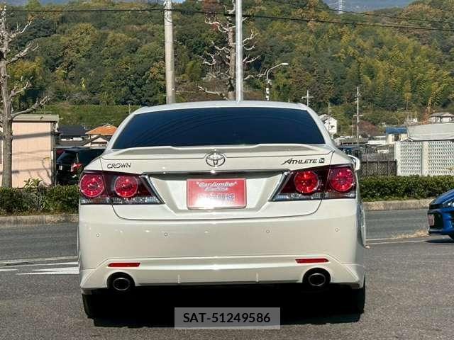 Toyota CROWN 2017-05 7795713-1
