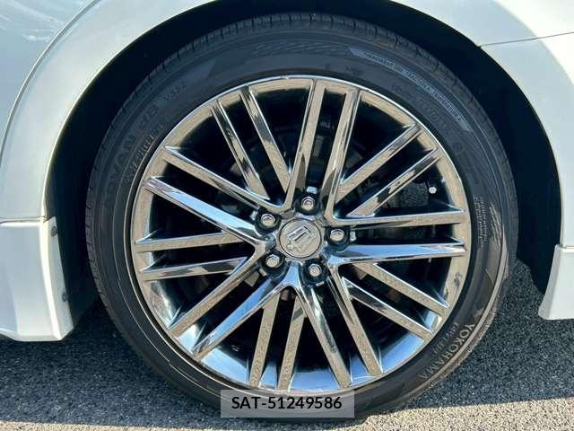 Toyota CROWN 2017-05 7795713-10