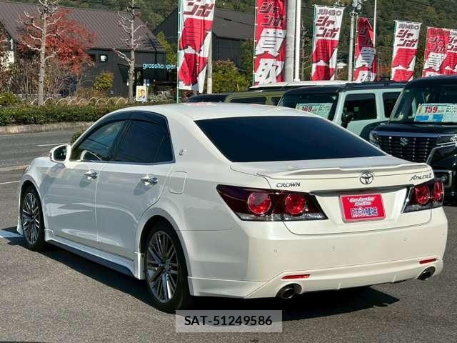 Toyota CROWN 2017-05 7795713-13