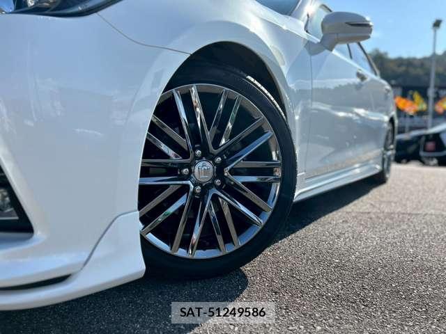 Toyota CROWN 2017-05 7795713-15