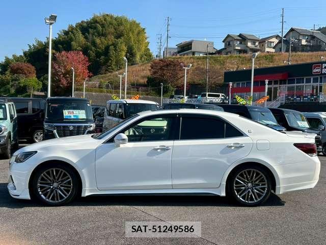 Toyota CROWN 2017-05 7795713-8