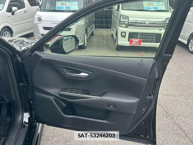 Toyota CROWN 2019-02 7795800-10