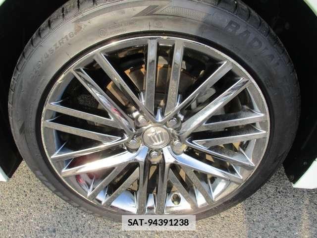 Toyota CROWN 2017-08 7795889-2