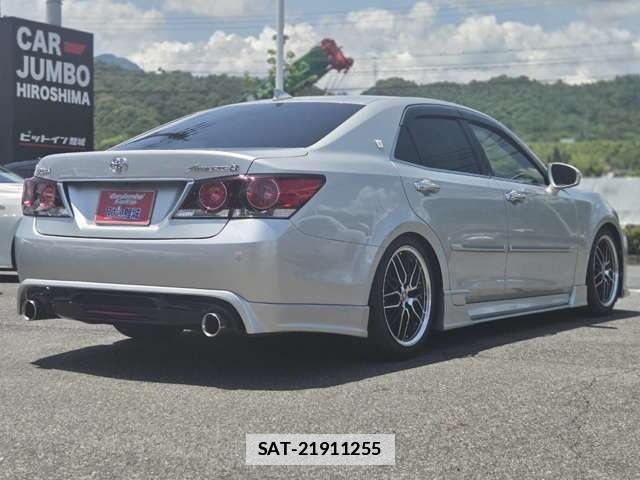 Toyota CROWN 2016-01 7795899-1