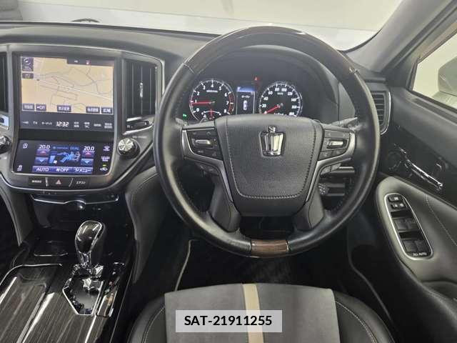Toyota CROWN 2016-01 7795899-2