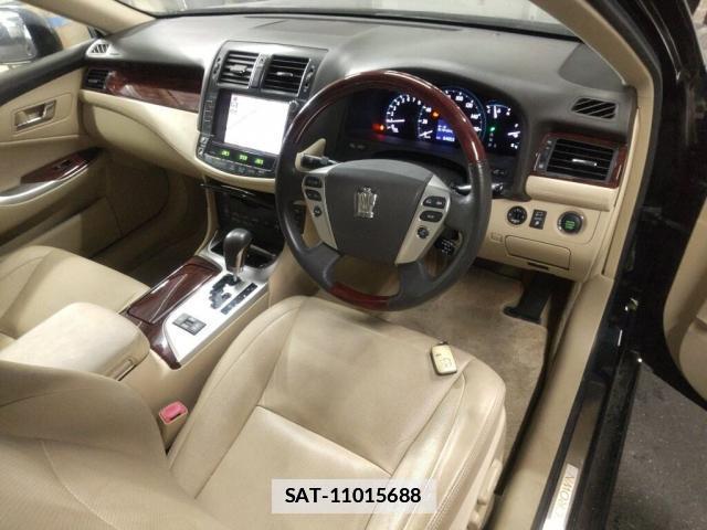 Toyota CROWN 2011-02 7796150-2