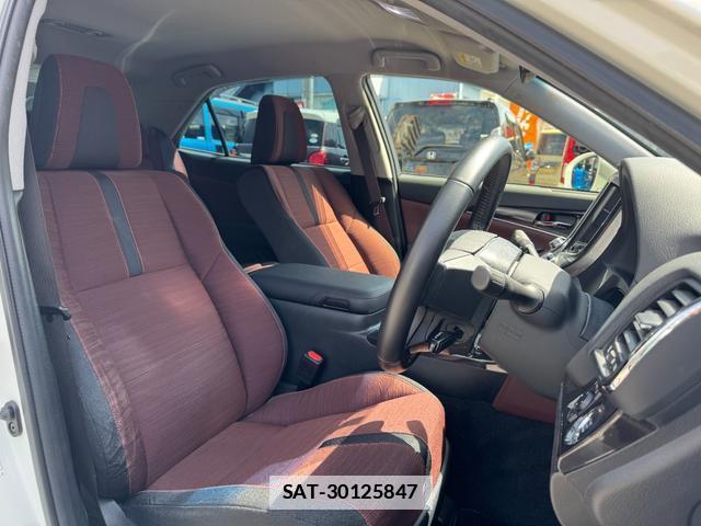 Toyota CROWN 2014-02 7796408-11