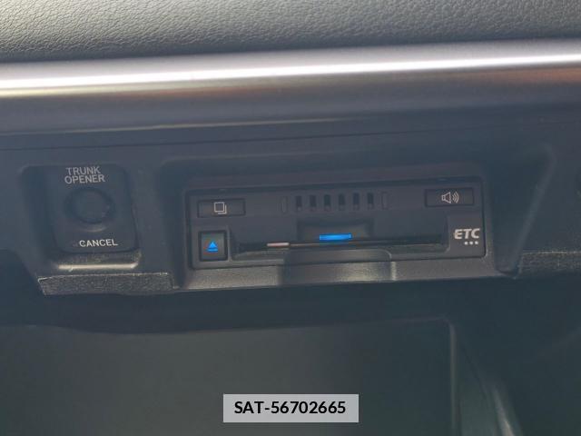Toyota CROWN 2021-02 7796466-13