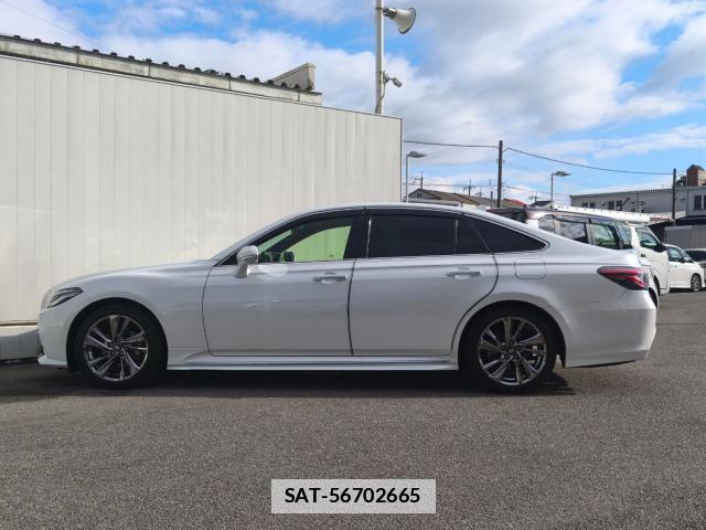 Toyota CROWN 2021-02 7796466-4