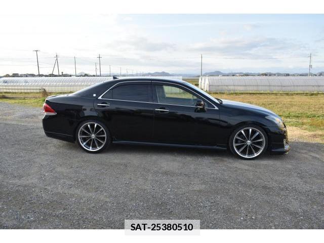 Toyota CROWN 2012-03 7796543-3