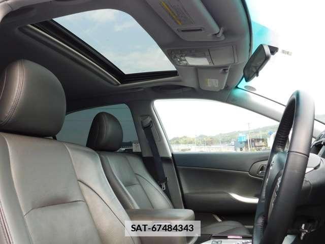 Toyota CROWN 2010-12 7797342-11