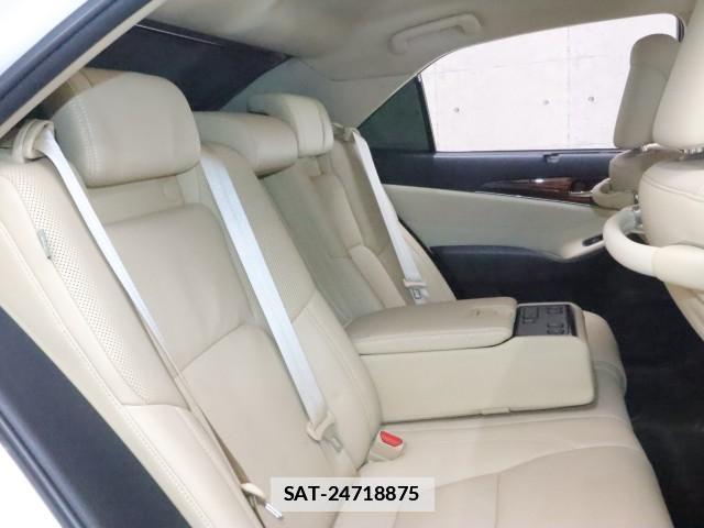 Toyota CROWN 2014-07 7797594-5