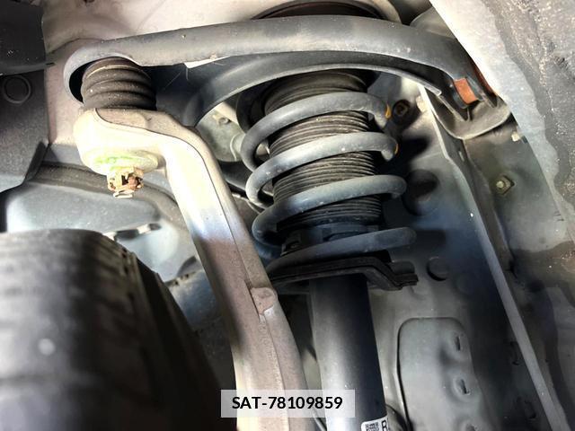 Toyota CROWN 2016-11 7799540-19
