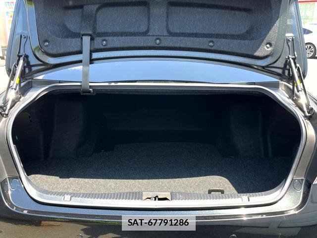Toyota CROWN 2013-05 7799542-11