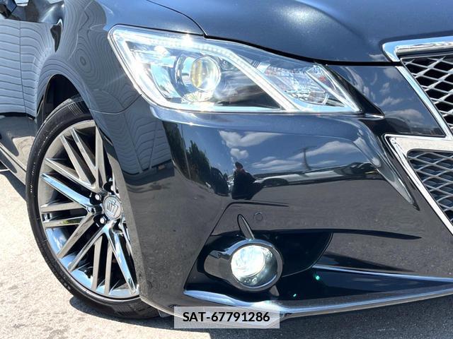 Toyota CROWN 2013-05 7799542-12