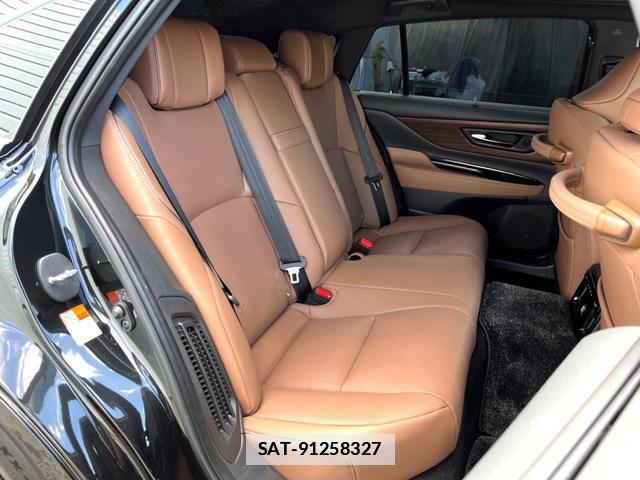 Toyota CROWN 2025-01 7799547-9