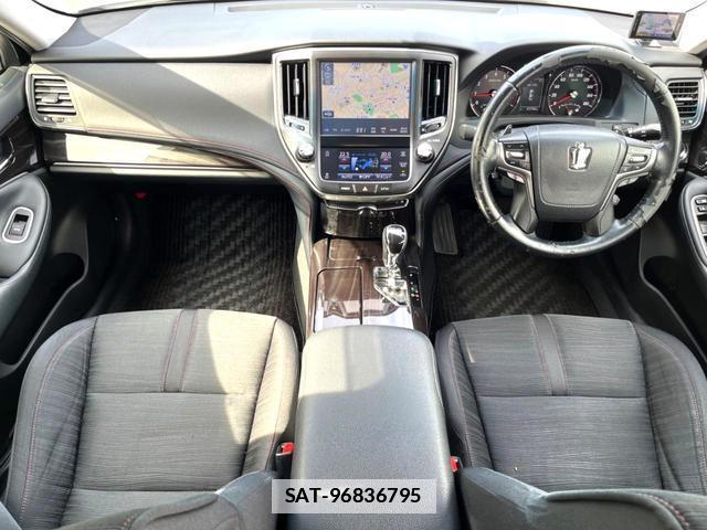 Toyota CROWN 2016-09 7799548-1