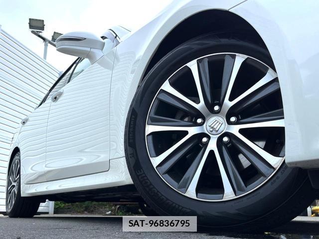 Toyota CROWN 2016-09 7799548-14