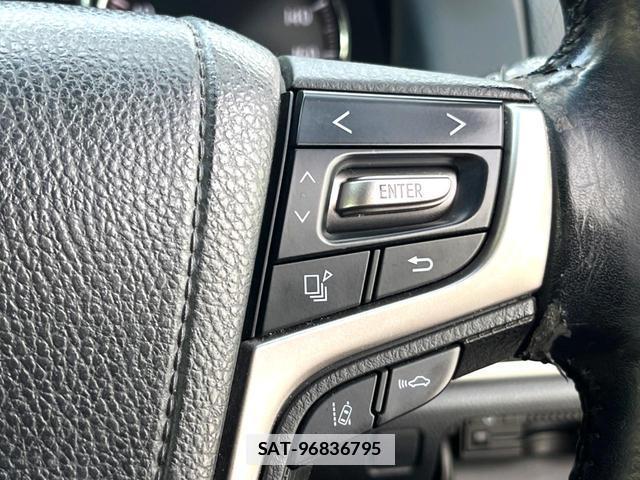 Toyota CROWN 2016-09 7799548-4