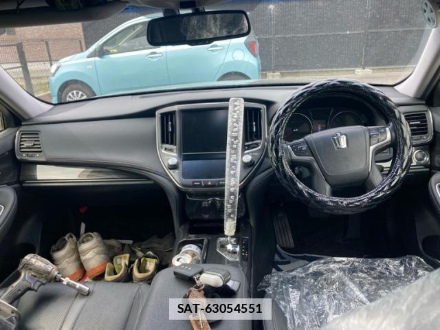 Toyota CROWN 2013-02 7799673-4