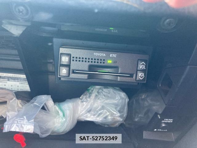 Toyota CROWN 2006-01 7799992-18