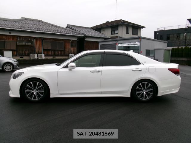 Toyota CROWN 2016-09 7800514-10
