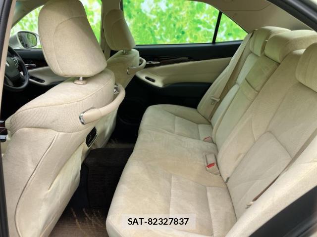Toyota CROWN 2017-01 7800838-6