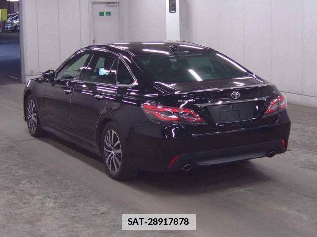 Toyota CROWN 2019-10 7801438-1