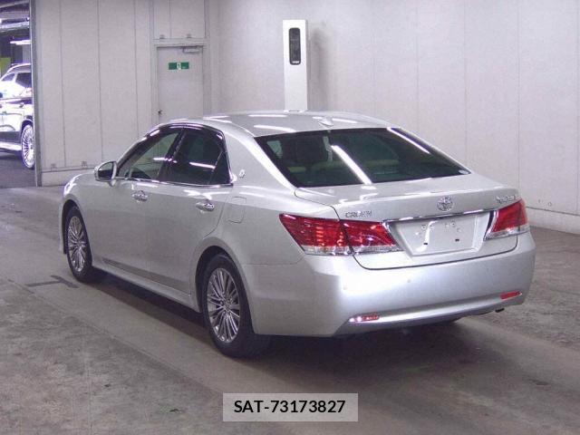 Toyota CROWN 2017-03 7801487-1