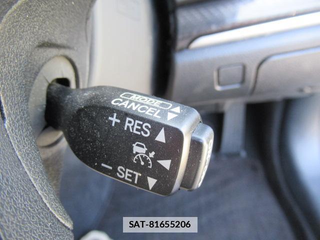 Toyota CROWN 2015-11 7802718-10