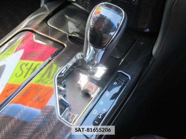 Toyota CROWN 2015-11 7802718-9