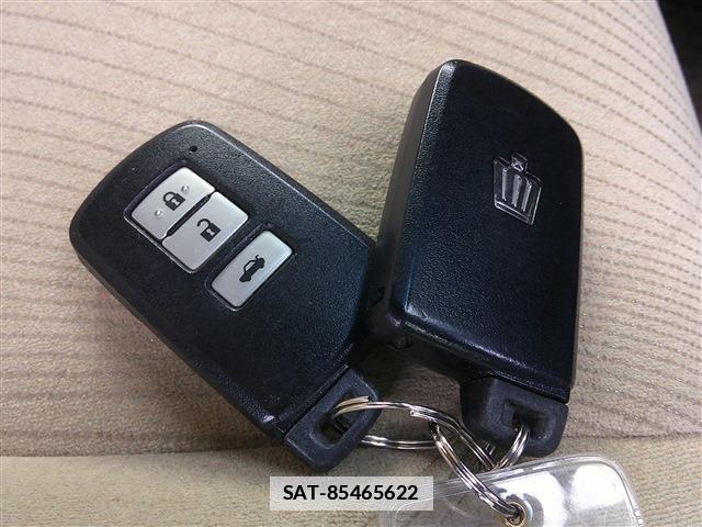 Toyota CROWN 2013-06 7802923-14