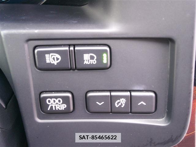 Toyota CROWN 2013-06 7802923-17
