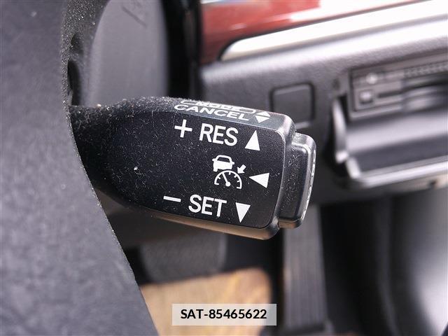 Toyota CROWN 2013-06 7802923-18