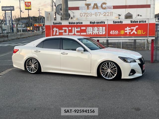 Toyota CROWN 2016-06 7803696-11