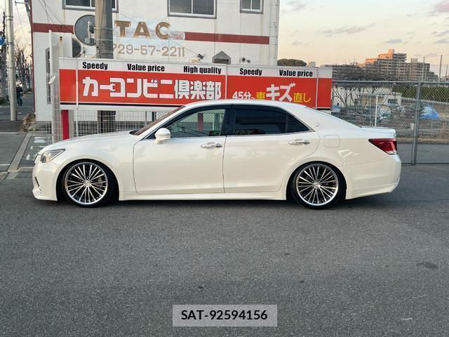 Toyota CROWN 2016-06 7803696-4