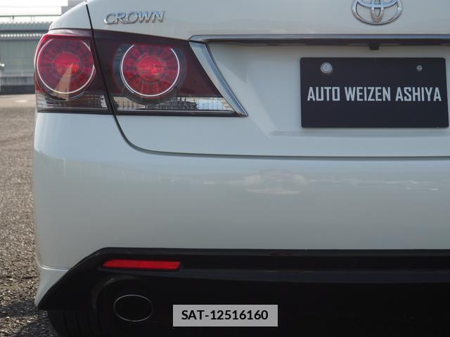 Toyota CROWN 2016-08 7805037-10