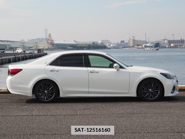Toyota CROWN 2016-08 7805037-3