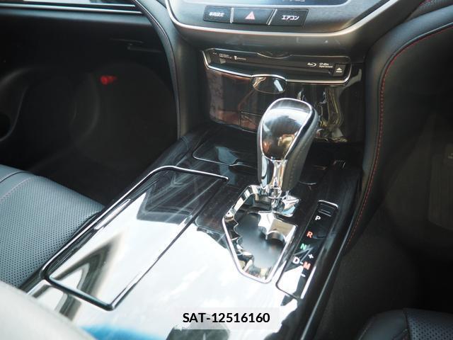 Toyota CROWN 2016-08 7805037-8