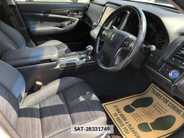 Toyota CROWN 2013-05 7806557-12