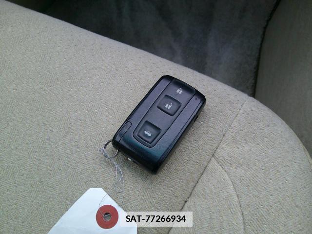 Toyota CROWN 2004-02 7806705-8