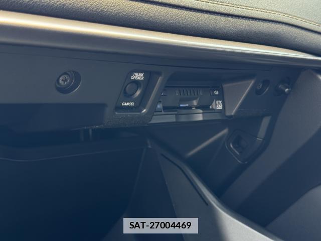 Toyota CROWN 2022-01 7806750-9