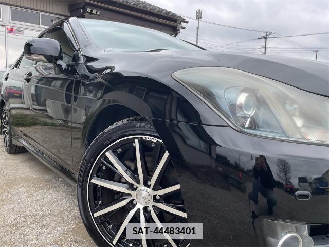 Toyota CROWN 2011-11 7807029-11