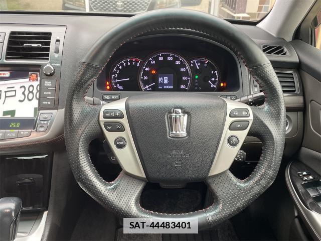 Toyota CROWN 2011-11 7807029-17