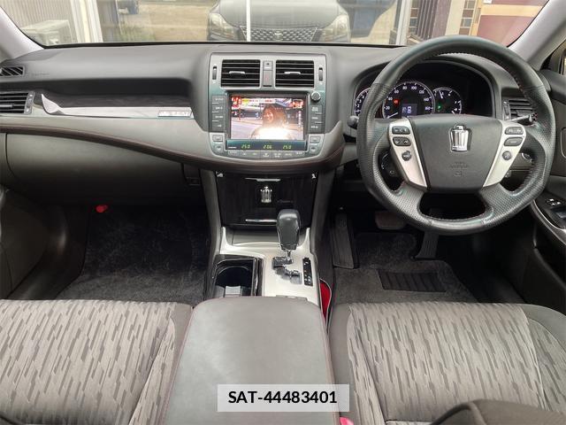 Toyota CROWN 2011-11 7807029-2