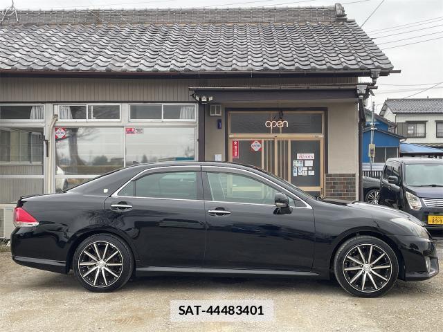 Toyota CROWN 2011-11 7807029-3