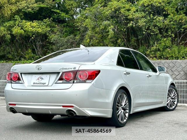 Toyota CROWN 2016-11 7808307-3
