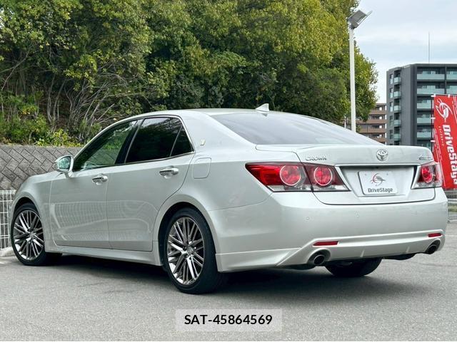 Toyota CROWN 2016-11 7808307-4