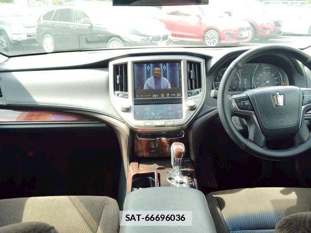 Toyota CROWN 2013-04 7808595-19