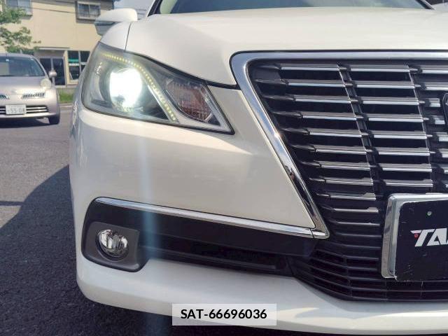 Toyota CROWN 2013-04 7808595-8
